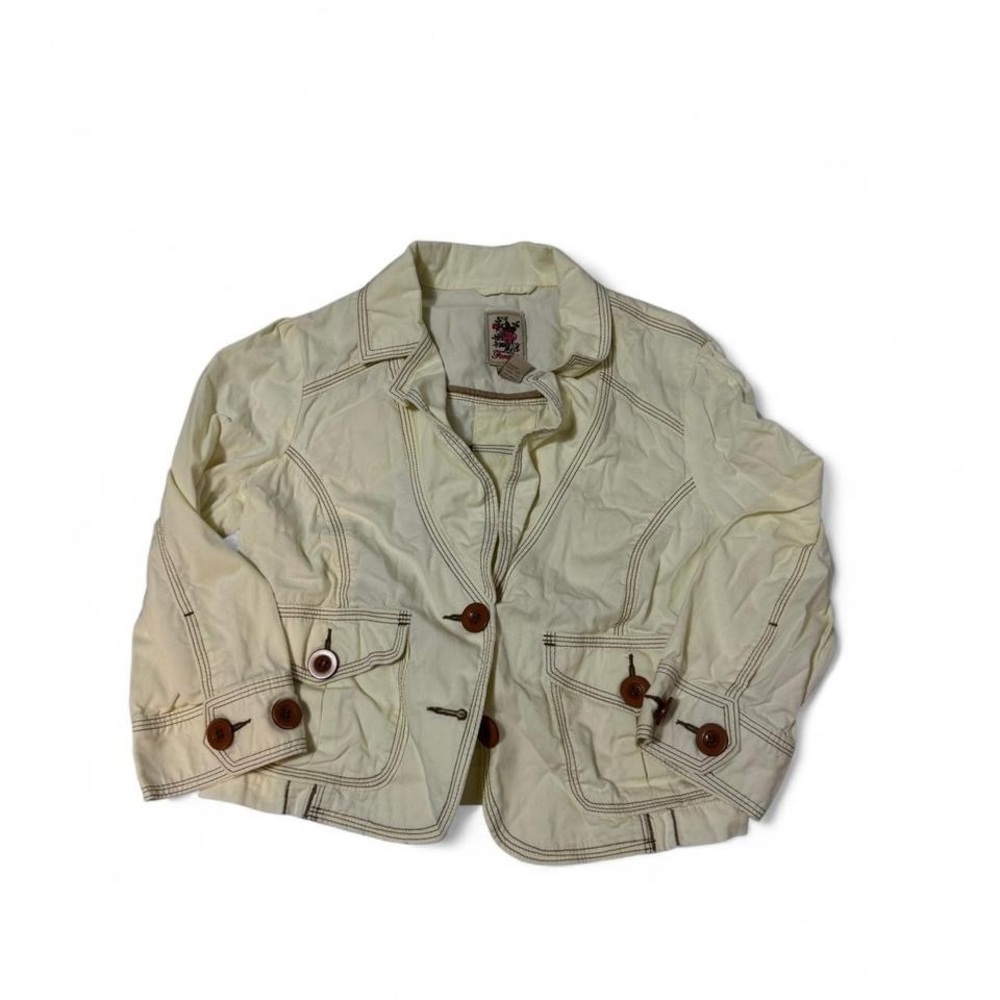 Cream and white vintage Forever 21 mini jacket